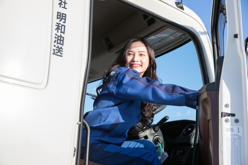 女性 長距離ドライバー