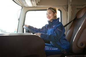 女性 長距離ドライバー きつい
